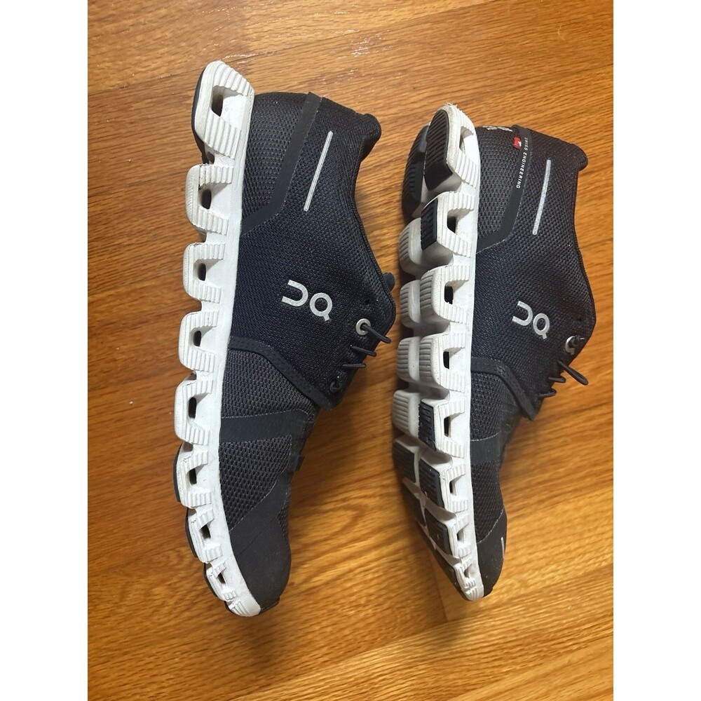 Size 10 - ON Cloud 5 Black White W